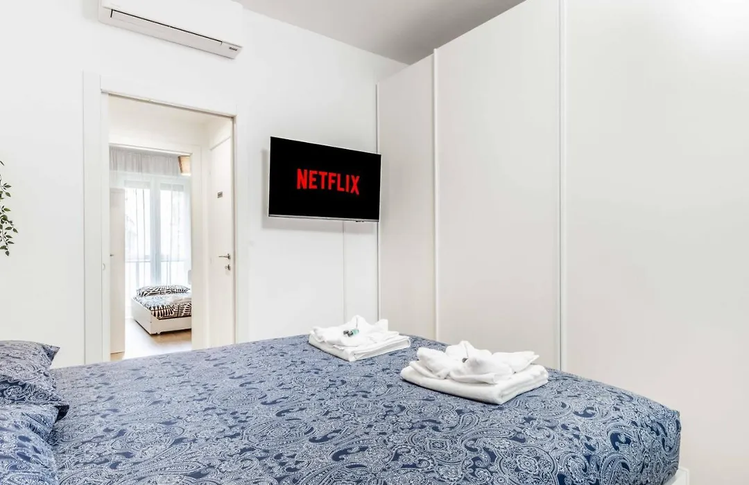 Cozy Home San Siro-Duomo Netflix & Design-1